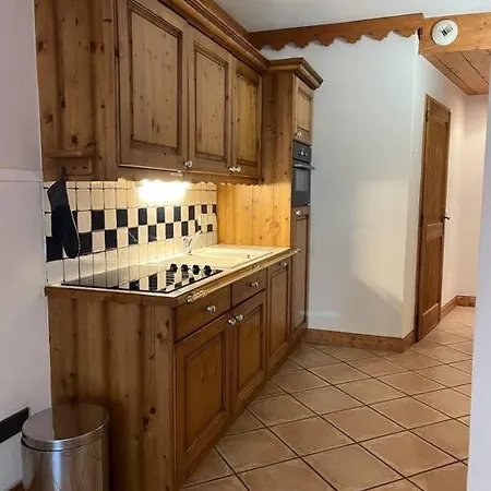 & 4 P, Avec Piscine La Plagne